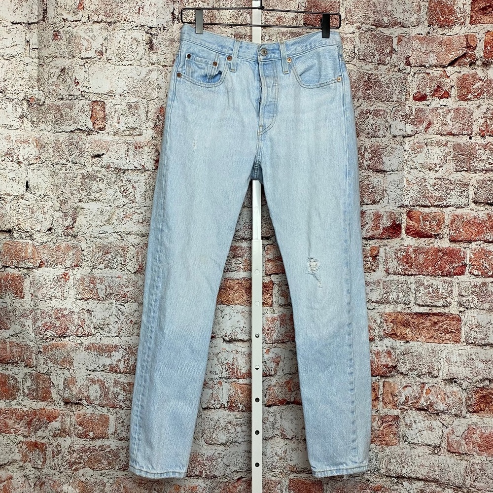 Levis Womenʻs 501 S Skinny White Wash Jeans 28/30